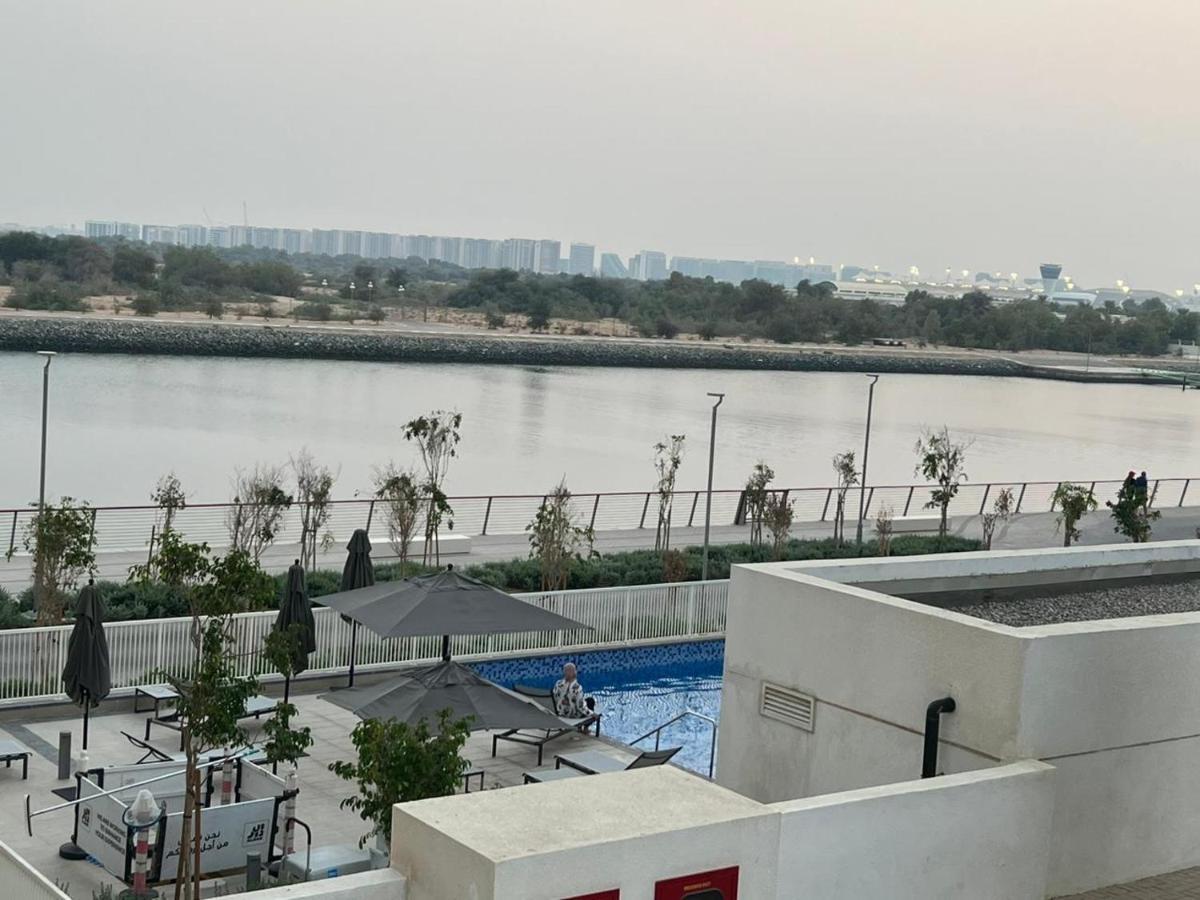 Next To Yas Island'S Gems - Canal+Pool View Abu Dhabi Exterior photo